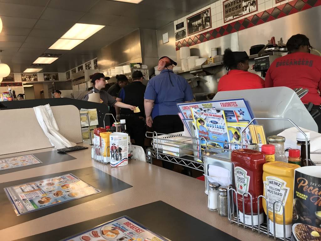 Waffle House | meal takeaway | 11403 Ulmerton Rd, Largo, FL 33778, USA | 7275856031 OR +1 727-585-6031
