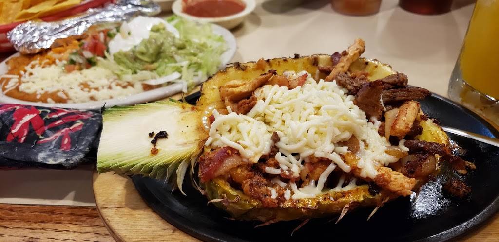 Jalisco Mexican Restaurant | restaurant | 2601 Market Pl, Salina, KS 67401, USA | 7858332388 OR +1 785-833-2388
