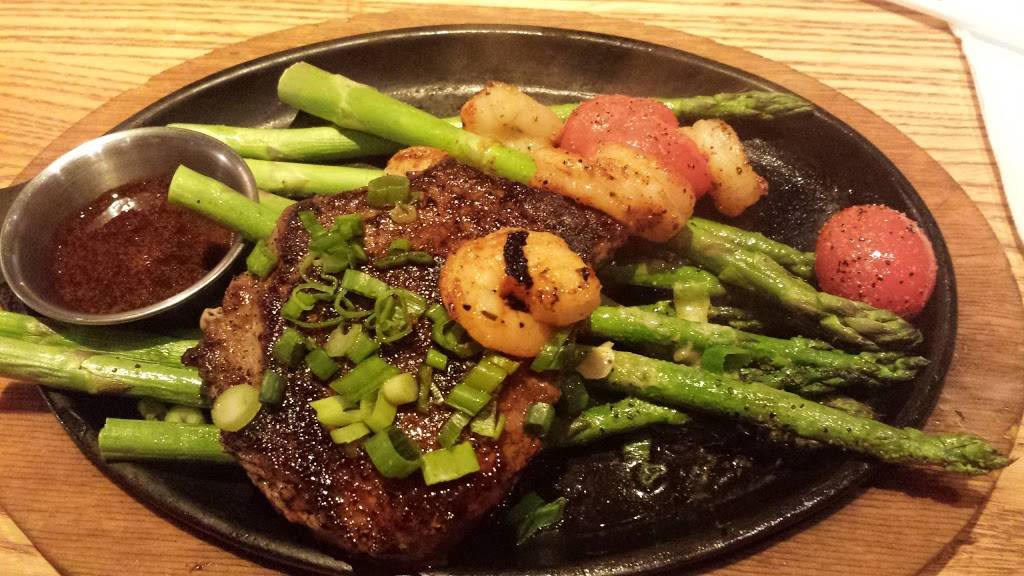 Chilis Grill & Bar | meal takeaway | 1300 Annette Way, Yuba City, CA 95993, USA | 5306741197 OR +1 530-674-1197