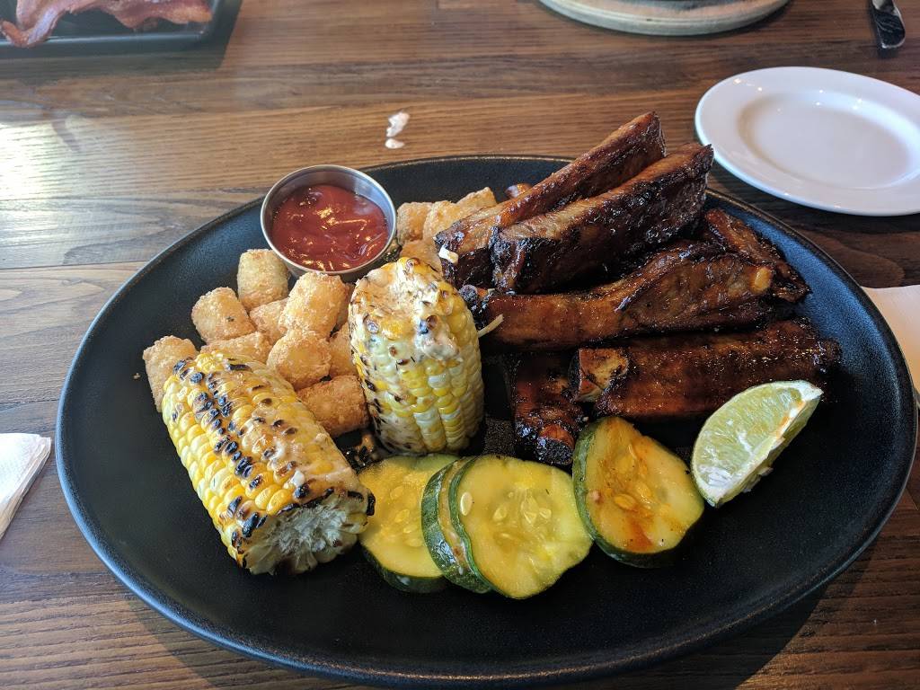 Tavern in the Square Shrewsbury | restaurant | 193 Boston Turnpike, Shrewsbury, MA 01545, USA | 5087555240 OR +1 508-755-5240