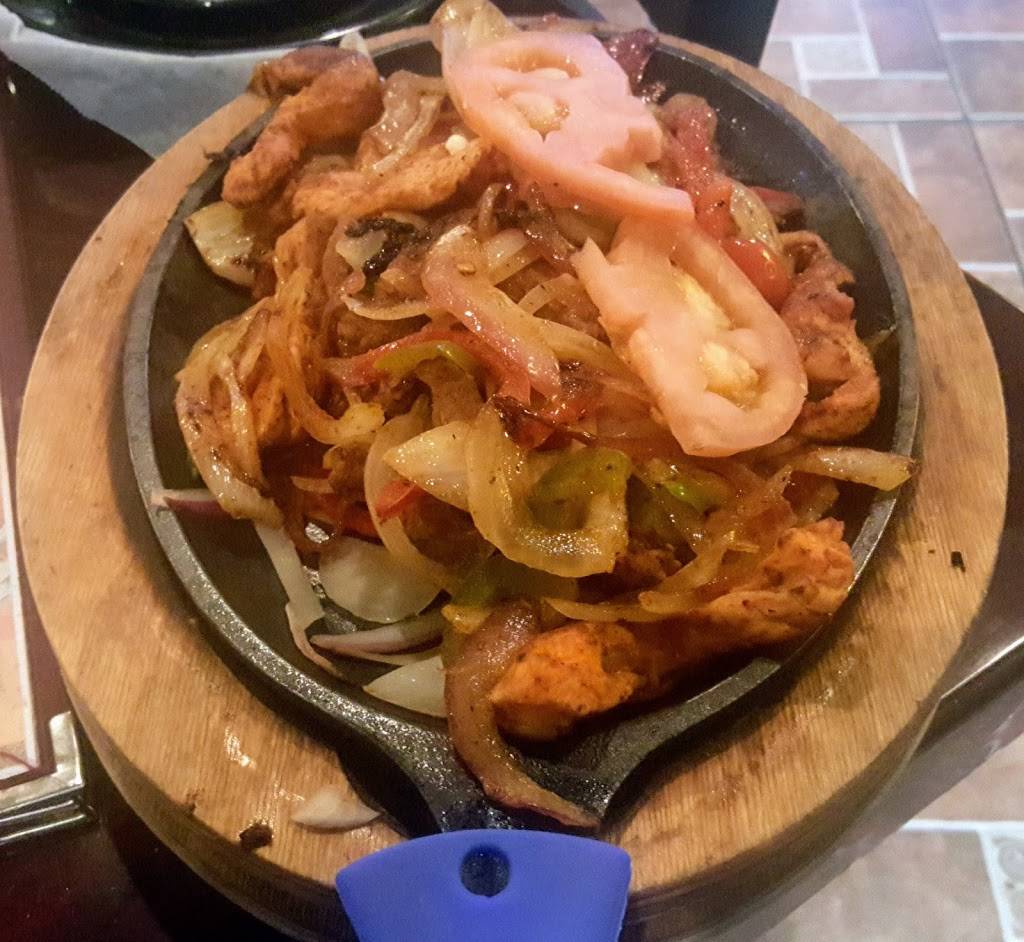 Pancho Villa Mexican Restaurant | restaurant | 2539 Nicollet Ave, Minneapolis, MN 55404, USA | 6128717014 OR +1 612-871-7014