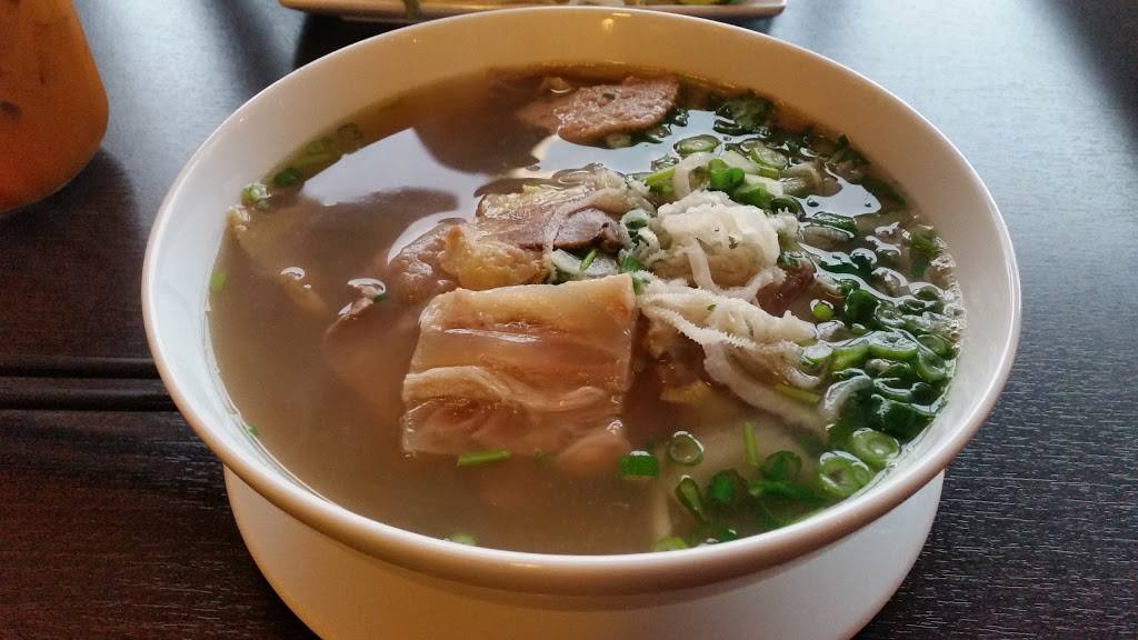 Pho Green Papaya | restaurant | 13215 SE Mill Plain Blvd # C2, Vancouver, WA 98684, USA | 3608911369 OR +1 360-891-1369