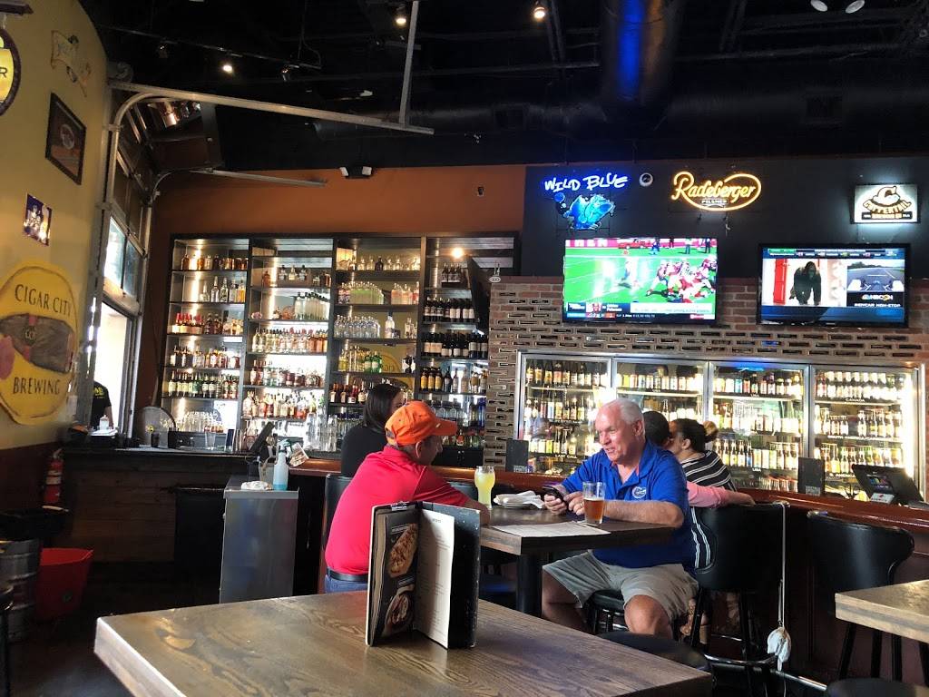 World of Beer | restaurant | 4437 Lyons Rd Suite 101, Coconut Creek, FL 33073, USA | 9549840300 OR +1 954-984-0300