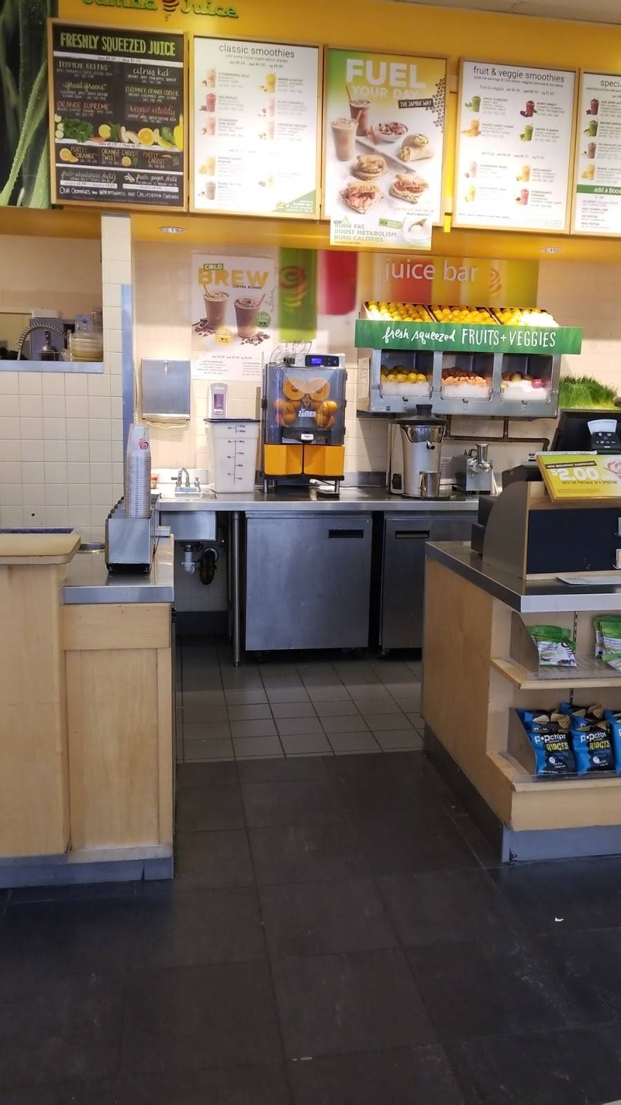Jamba Juice | restaurant | 1 Garden State Plaza #2225, Paramus, NJ 07652, USA | 2018430674 OR +1 201-843-0674