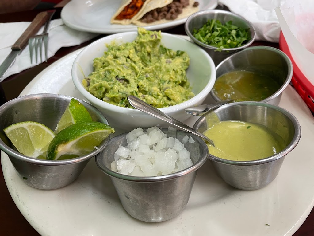 Guisados Home Style Mexican Cooking | restaurant | 2654 W 4700 S, Salt Lake City, UT 84129, USA | 3852373960 OR +1 385-237-3960