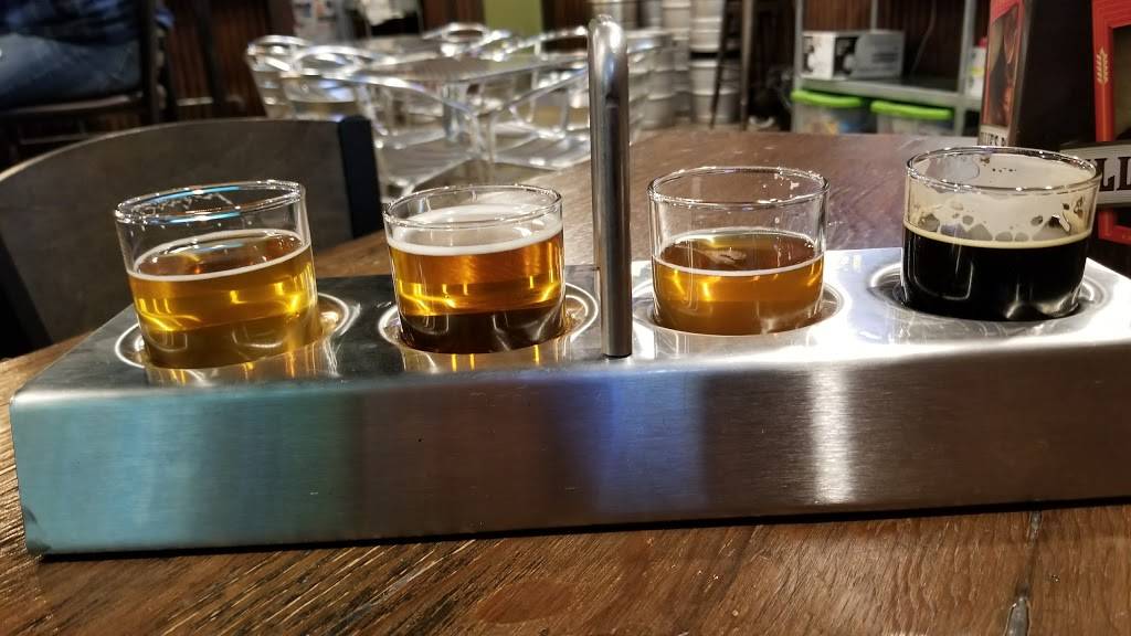 Route 2 Taproom | restaurant | 19837 US-2, Monroe, WA 98272, USA | 3608632036 OR +1 360-863-2036