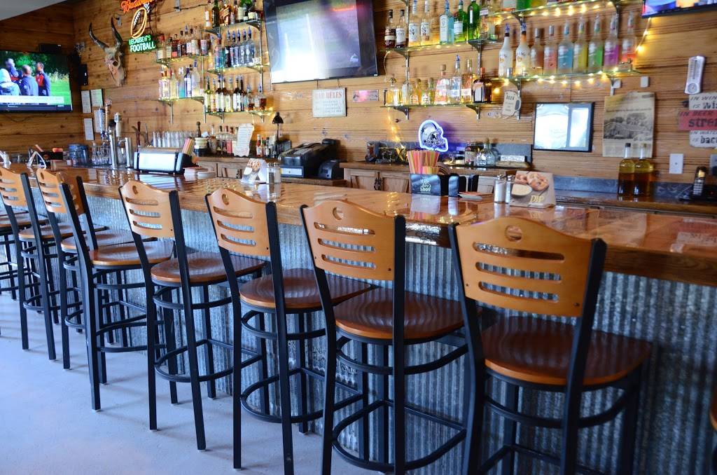 The Rustic | restaurant | 116 S 14th St, Fort Calhoun, NE 68023, USA | 4024685565 OR +1 402-468-5565