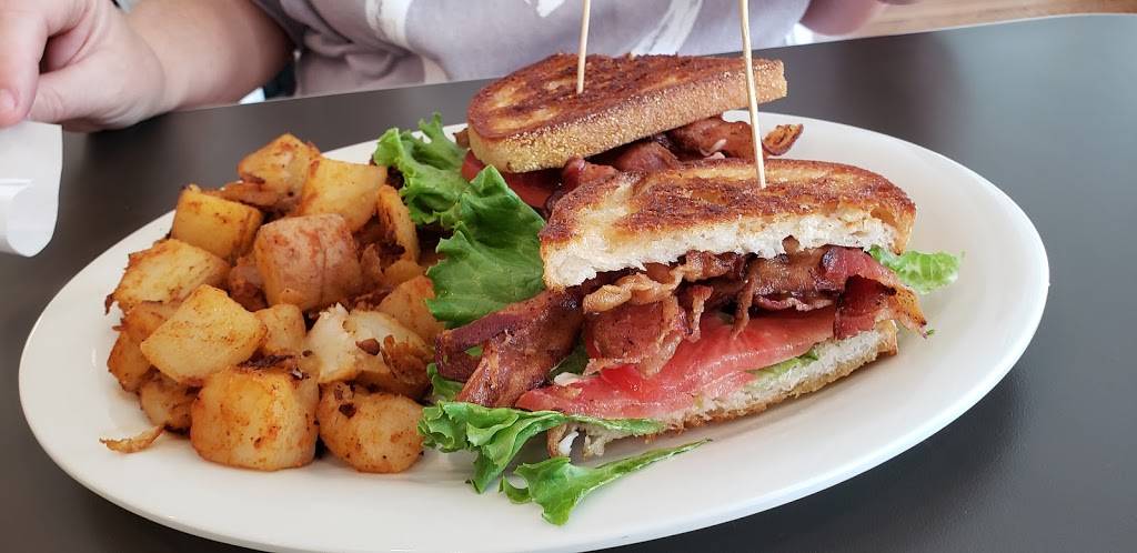 Eggs Up Grill | restaurant | 301 N Main St, Simpsonville, SC 29681, USA | 8643996936 OR +1 864-399-6936