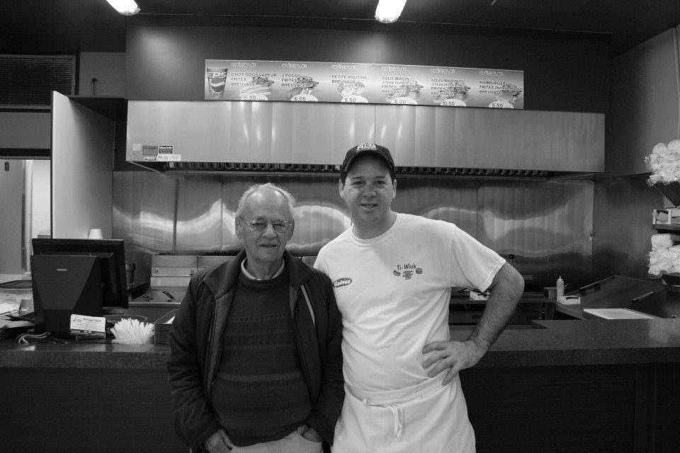 Cantine Ti-Wick | meal takeaway | 1020 Boulevard dIberville, Saint-Jean-sur-Richelieu, QC J2X 4B3, Canada | 4503469585 OR +1 450-346-9585