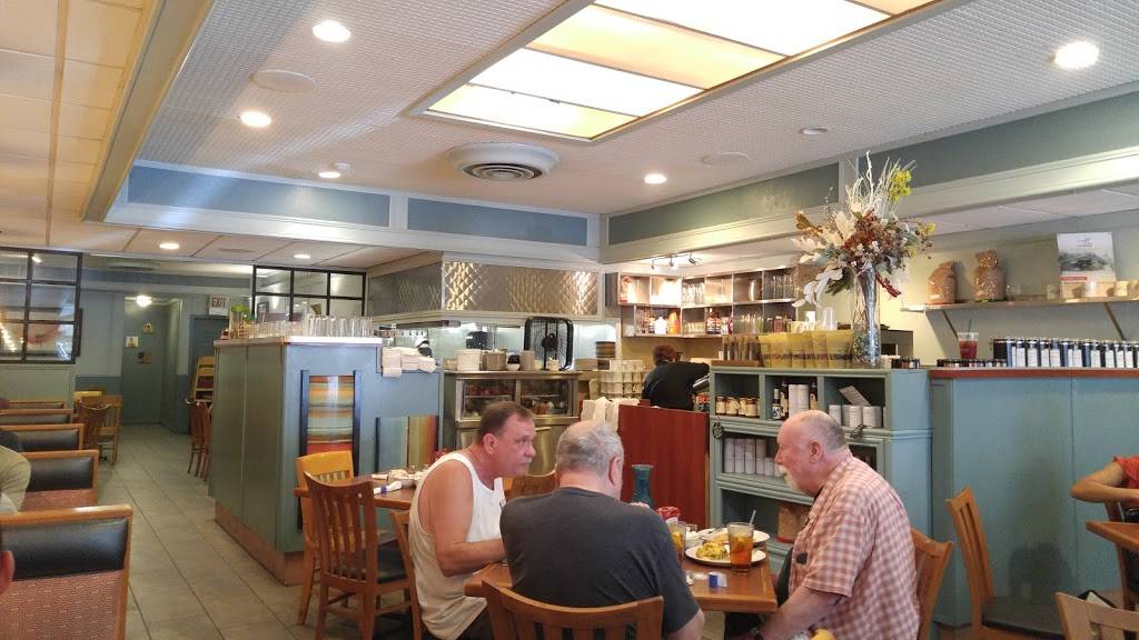 Delias Kitchen | restaurant | 1034 Lake St, Oak Park, IL 60301, USA | 7083581300 OR +1 708-358-1300