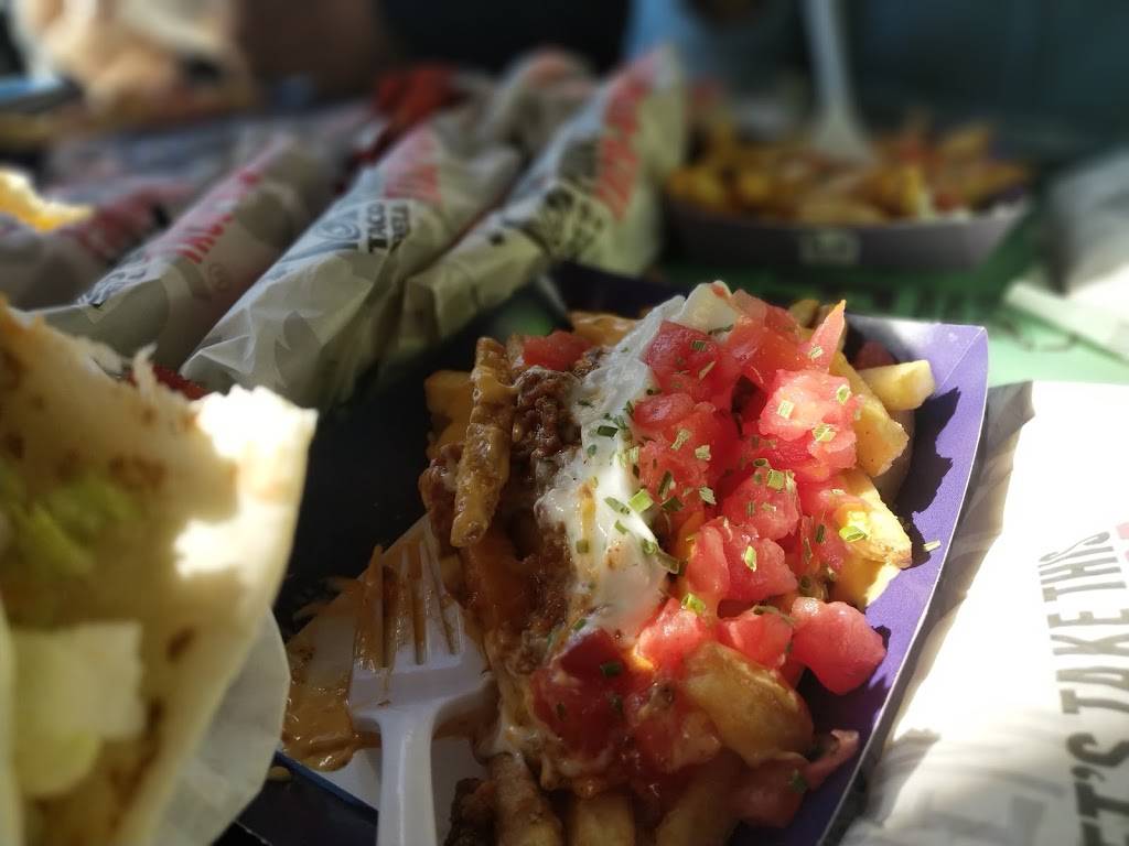 Taco Bell | meal takeaway | 6707 Tecumseh Rd E, Windsor, ON N8T 1E7, Canada | 5199483425 OR +1 519-948-3425