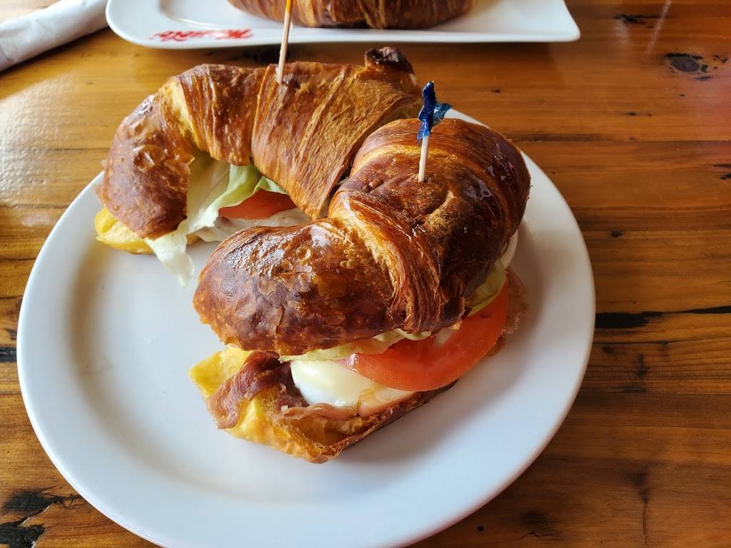 Manolo | restaurant | 7300 Collins Ave, Miami Beach, FL 33141, USA | 3058684381 OR +1 305-868-4381