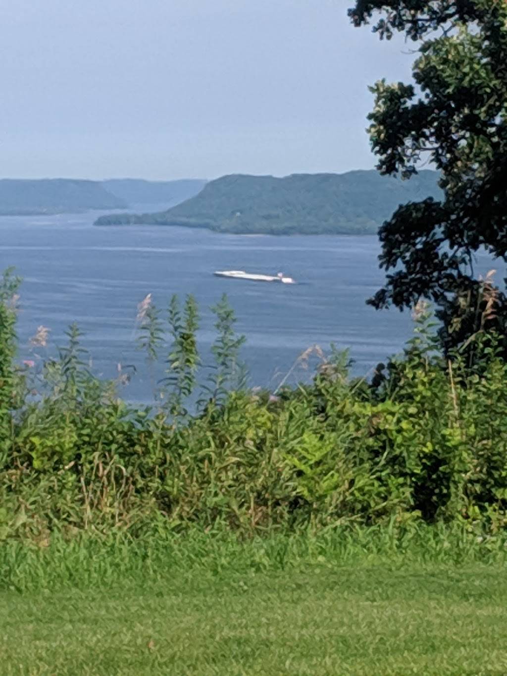 Lake Pepin Golf Course | meal takeaway | 70895 260th Ave, Lake City, MN 55041, USA | 6513455768 OR +1 651-345-5768