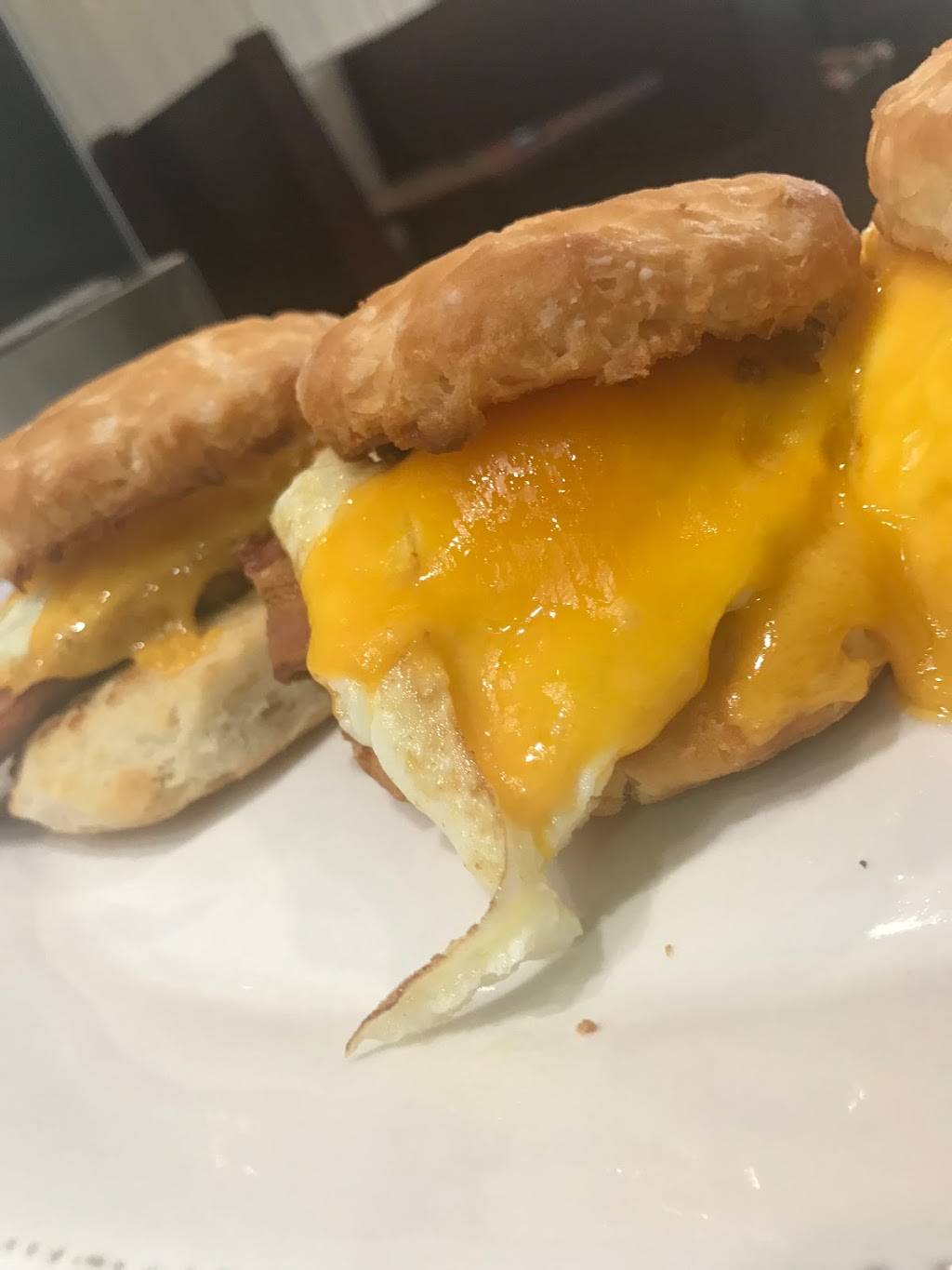 Midtown Grill | restaurant | 8913 W North Ave, Wauwatosa, WI 53226, USA | 4148376400 OR +1 414-837-6400