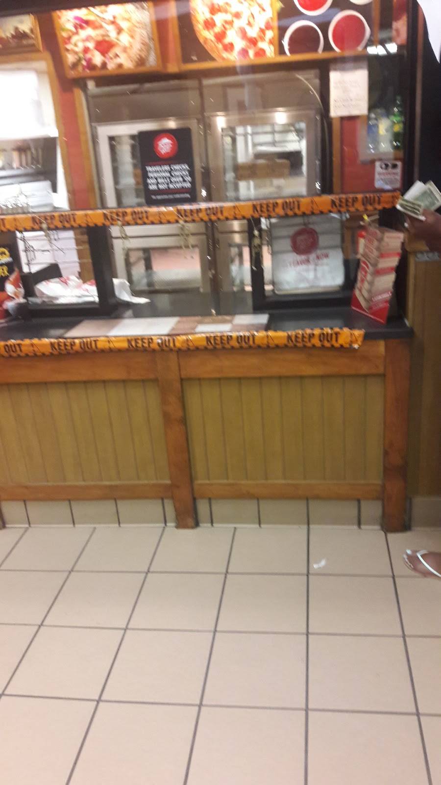 Pizza Hut | restaurant | 8849 S Stony Island Ave, Chicago, IL 60617, USA | 7737213933 OR +1 773-721-3933