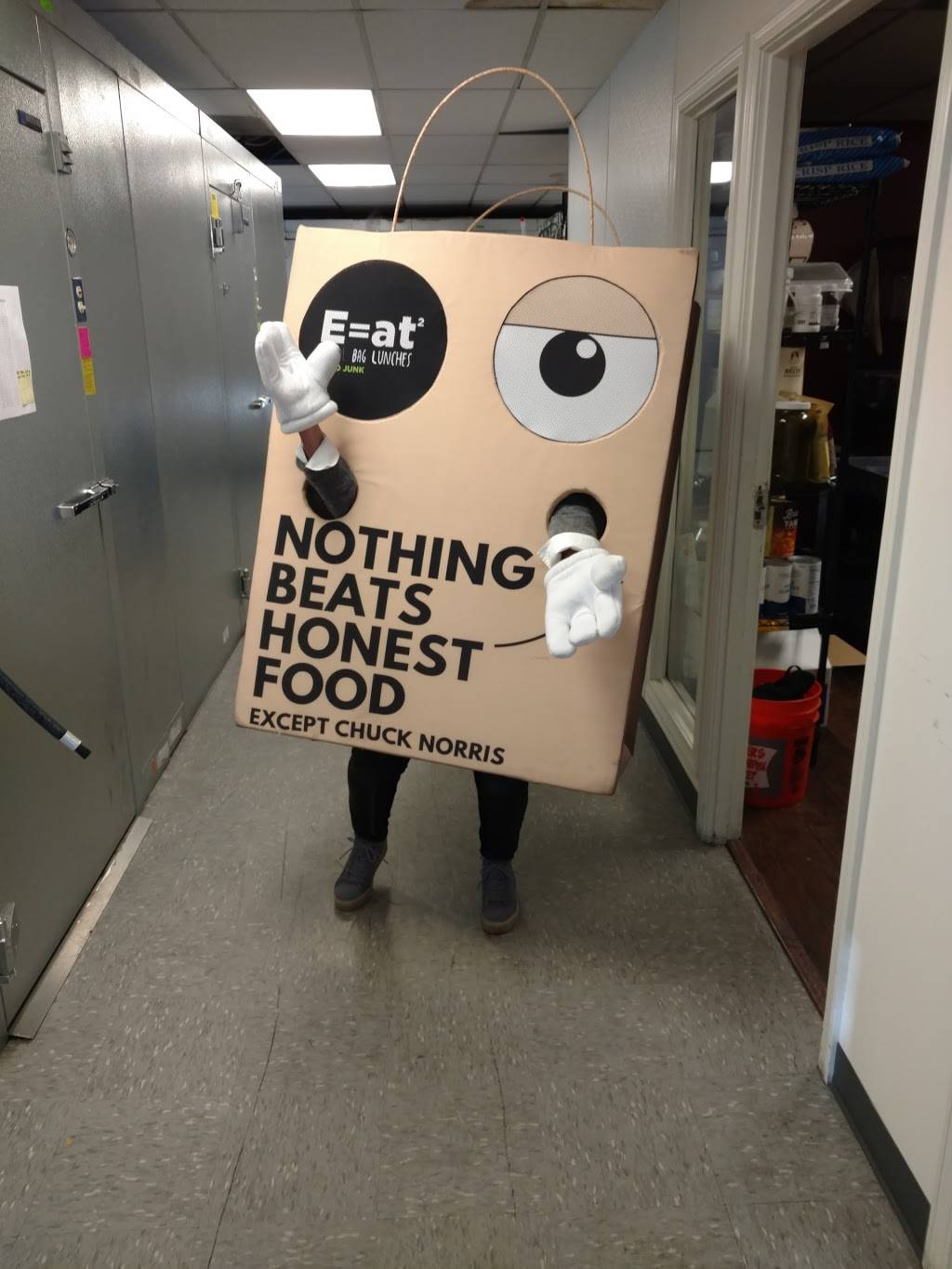 No Junk Inc | restaurant | 4634 E Marginal Way S, Seattle, WA 98134, USA | 8666610703 OR +1 866-661-0703