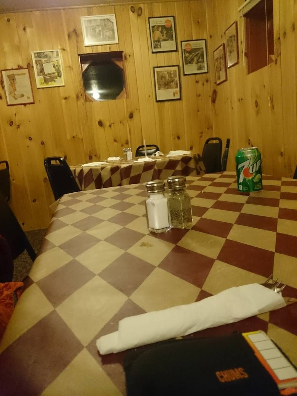 4 Mile Restaurant & Bar | restaurant | S5786 WI-37, Eau Claire, WI 54701, USA | 7158369003 OR +1 715-836-9003