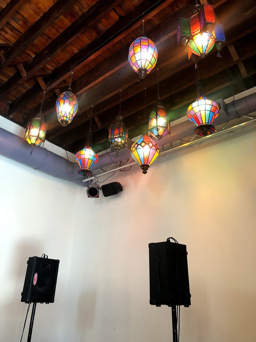 High Tide | restaurant | 605 East 4th St, Los Angeles, CA 90013, USA | 2132217317 OR +1 213-221-7317