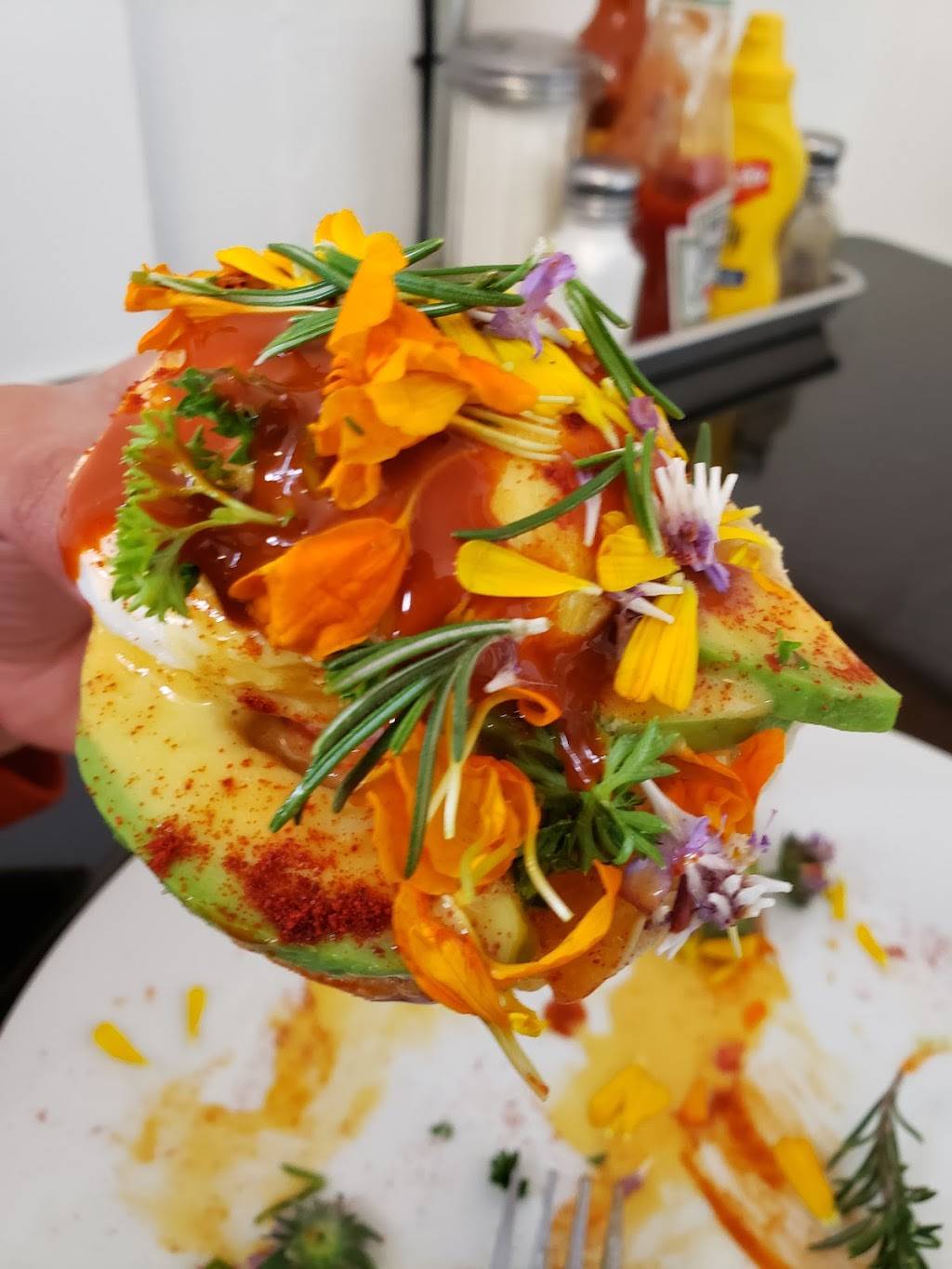 CAB Cafe | restaurant | F2, 307 W 11th St, Columbia, TN 38401, USA | 9315486524 OR +1 931-548-6524