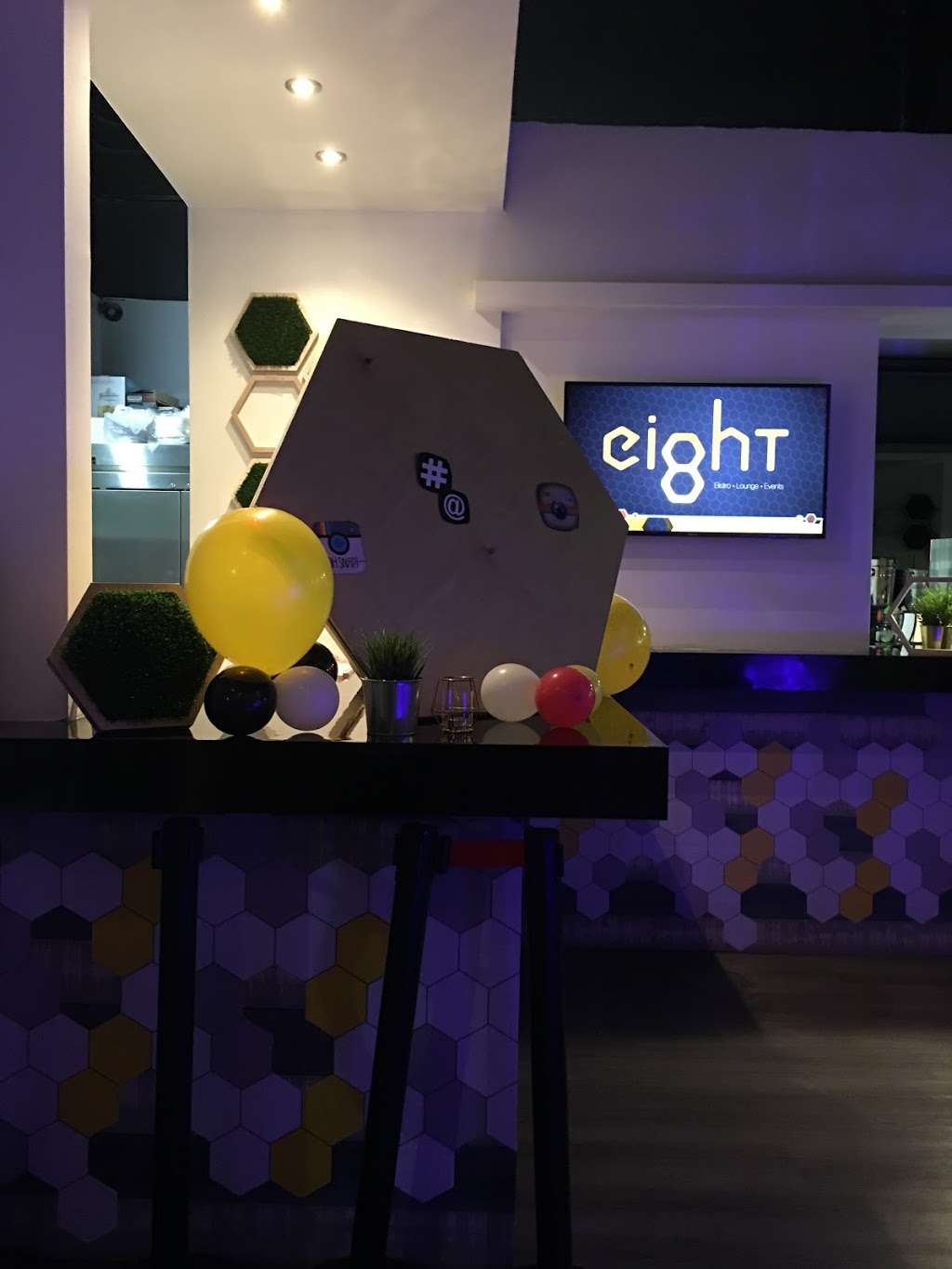 Eight Bistro Lounge | restaurant | 9851 NW 58th St, Doral, FL 33178, USA | 3054977434 OR +1 305-497-7434