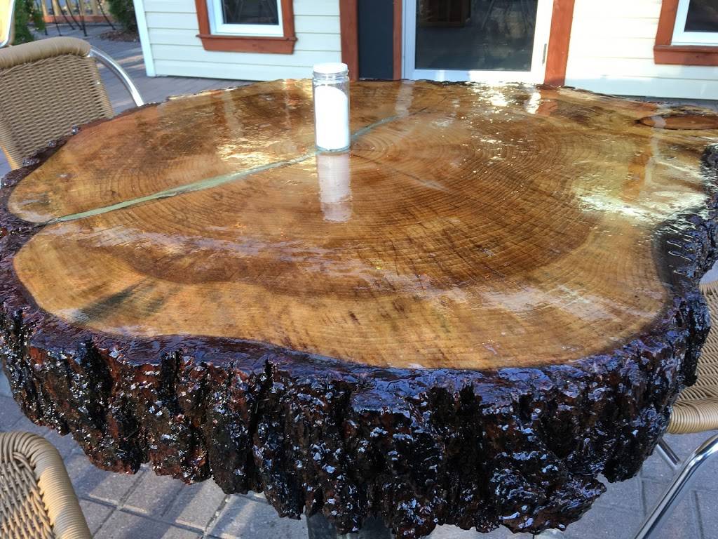 Marie Casse-Croute | restaurant | 291 QC-315, LAnge-Gardien, QC J8L 1G8, Canada | 8199861657 OR +1 819-986-1657