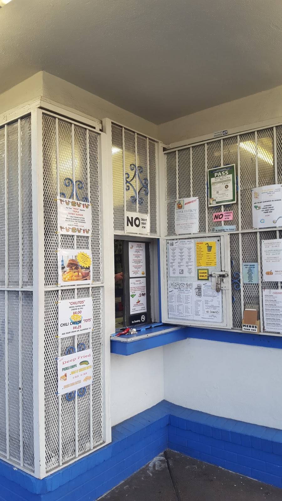 Scotts Burger Shack | restaurant | 4127 Franklin Blvd, Sacramento, CA 95820, USA | 9164514415 OR +1 916-451-4415