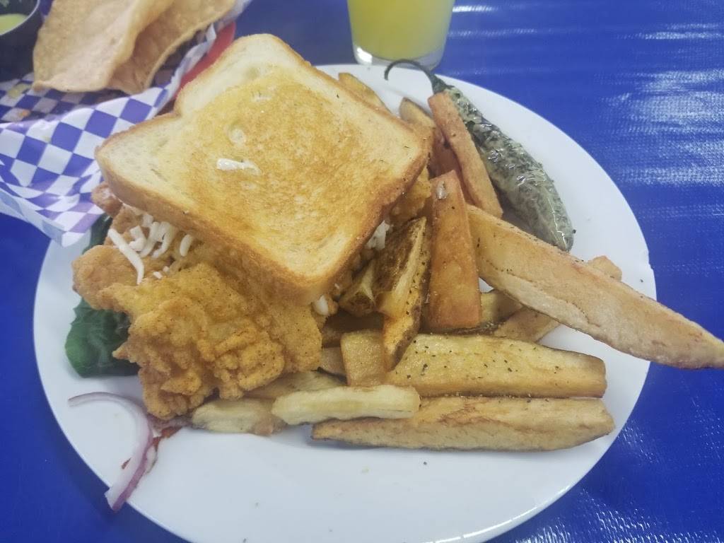 Mariscos Don Charley | restaurant | 515 S WW White Rd, San Antonio, TX 78220, USA | 2106424900 OR +1 210-642-4900