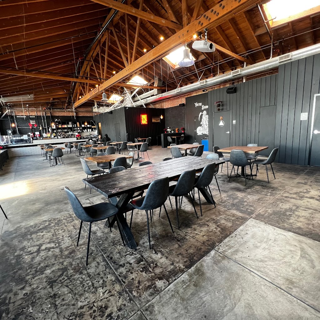 Detroit Veseys | restaurant | 2028 E 7th St, Los Angeles, CA 90021, USA | 2135740389 OR +1 213-574-0389