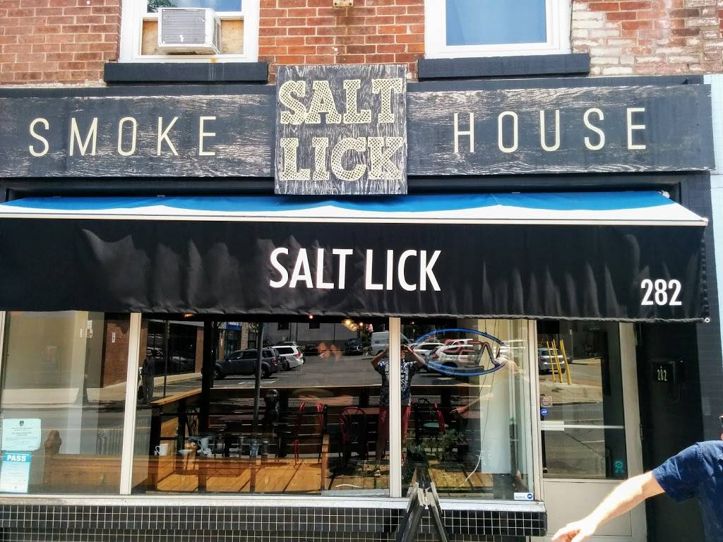 Saltlick Smokehouse | restaurant | 282 James St N, Hamilton, ON L8R 2L3, Canada | 2893896328 OR +1 289-389-6328