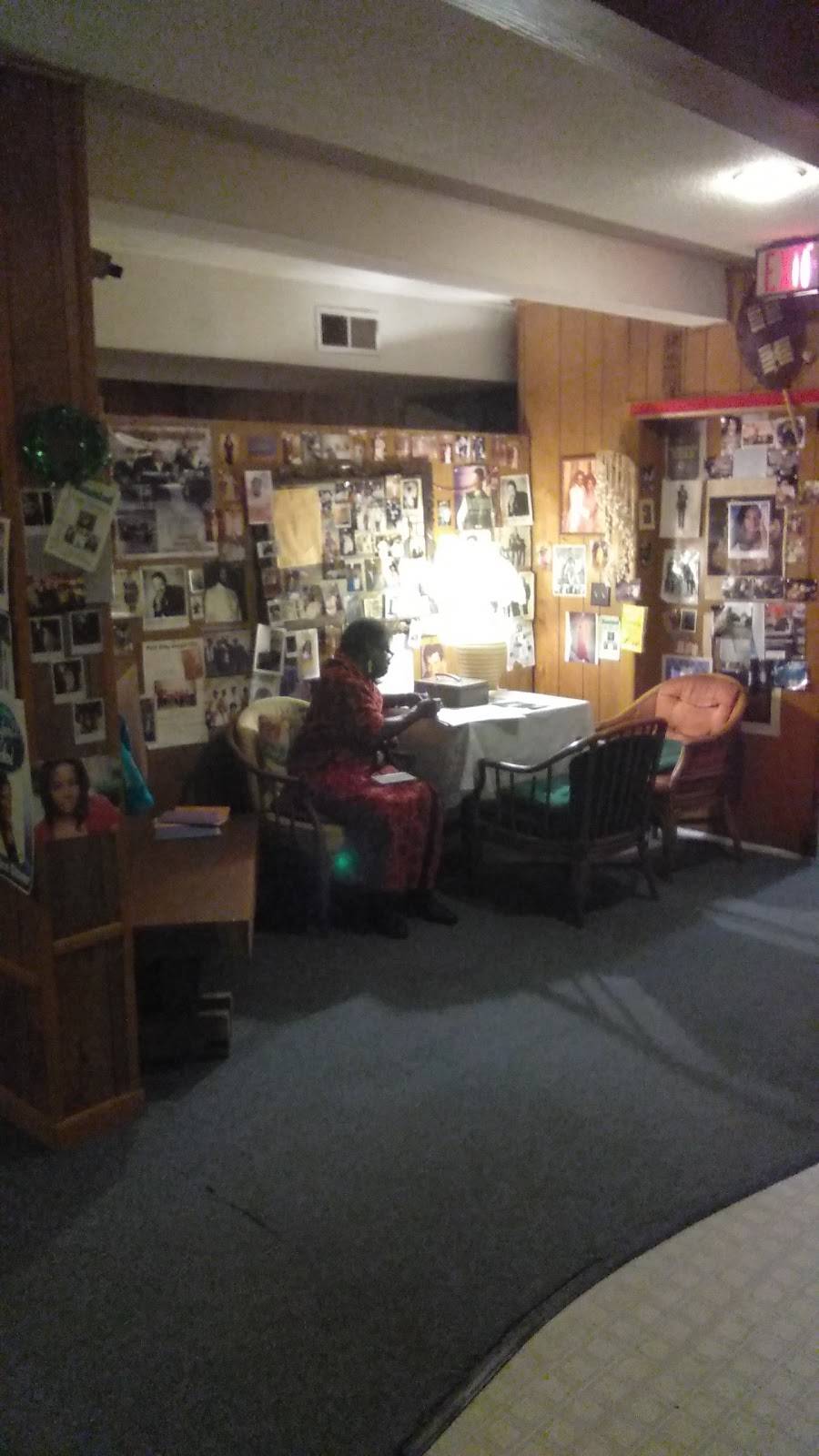 New Touch of Class Convention | restaurant | 9 Henry Holmes Dr, St Helena Island, SC 29920, USA | 8438381221 OR +1 843-838-1221