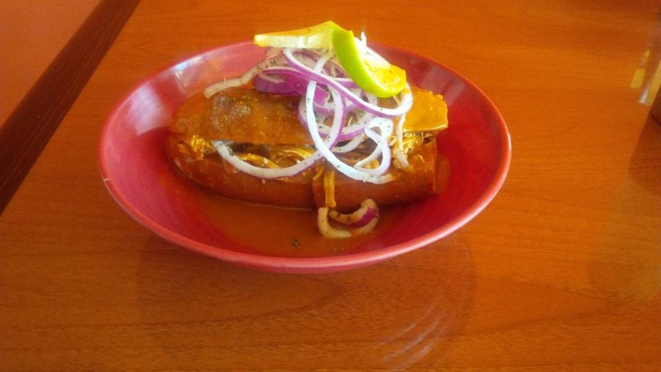 Los Tripones | restaurant | 6102 Vineland Ave, North Hollywood, CA 91606, USA | 8183105415 OR +1 818-310-5415