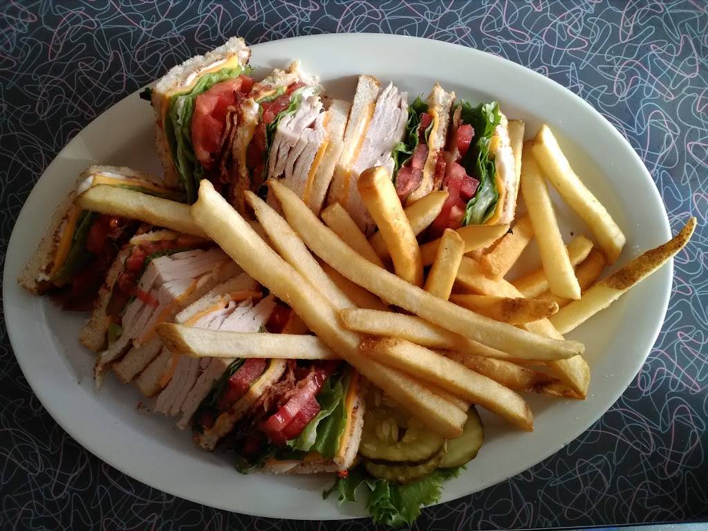 Ellies 50s Diner & Flamingo Ballroom Catering | restaurant | 2410 N Federal Hwy, Delray Beach, FL 33483, USA | 5612761570 OR +1 561-276-1570