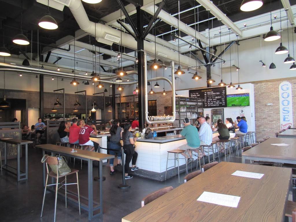 Goose Island Brewhouse | restaurant | 1002 Canal St, Philadelphia, PA 19123, USA | 2155608181 OR +1 215-560-8181