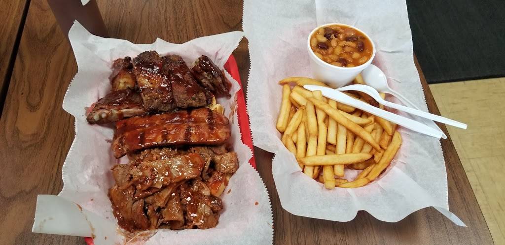 Julians BBQ & Grill | restaurant | 552 E Devon Ave, Elk Grove Village, IL 60007, USA | 8479561606 OR +1 847-956-1606