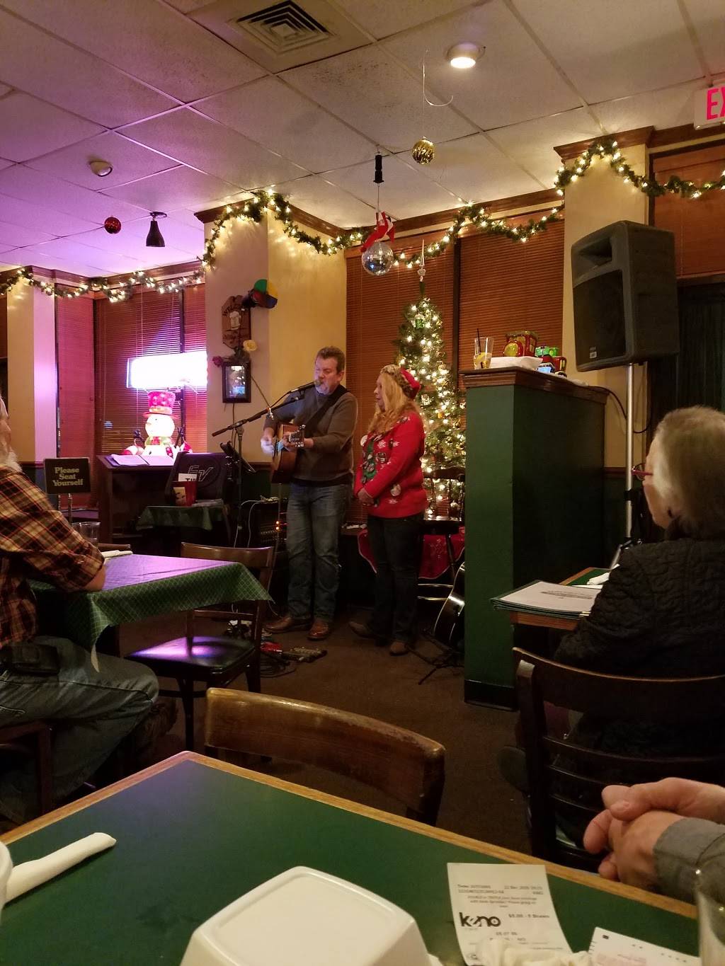 Village Tavern | restaurant | 122 Walkers Village Way, Walkersville, MD 21793, USA | 3018452262 OR +1 301-845-2262