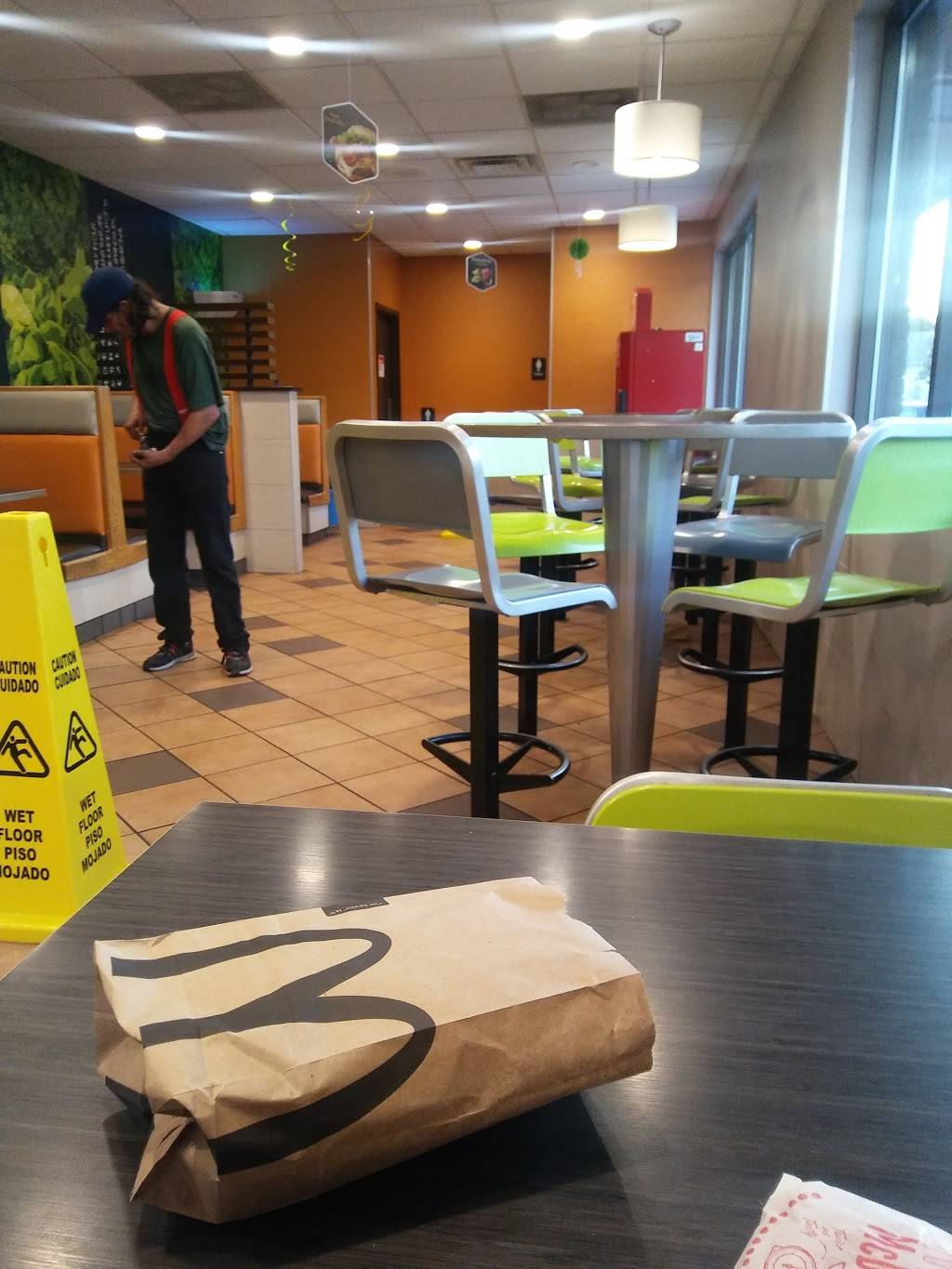 McDonalds | cafe | 520 N 22nd St, Louisville, KY 40203, USA | 5029090335 OR +1 502-909-0335