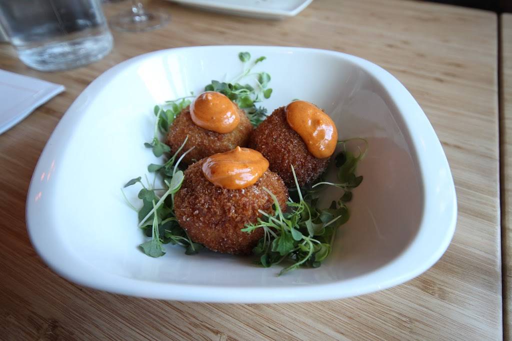 Sapori | meal takeaway | 1588 Dundas St W, Toronto, ON M6K 1T8, Canada | 6473889667 OR +1 647-388-9667