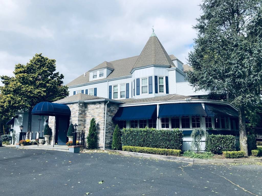 Rumson House | restaurant | 26 Ridge Rd, Rumson, NJ 07760, USA | 7328522650 OR +1 732-852-2650