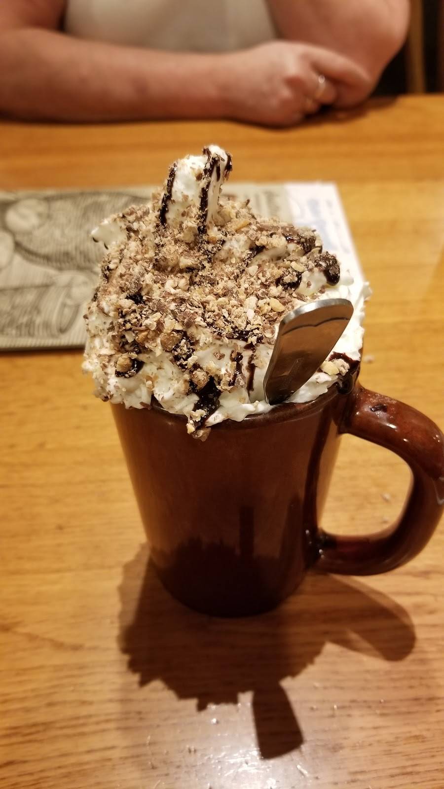 Cracker Barrel Old Country Store | restaurant | 1525 E Main St, Duncan, SC 29334, USA | 8644863699 OR +1 864-486-3699