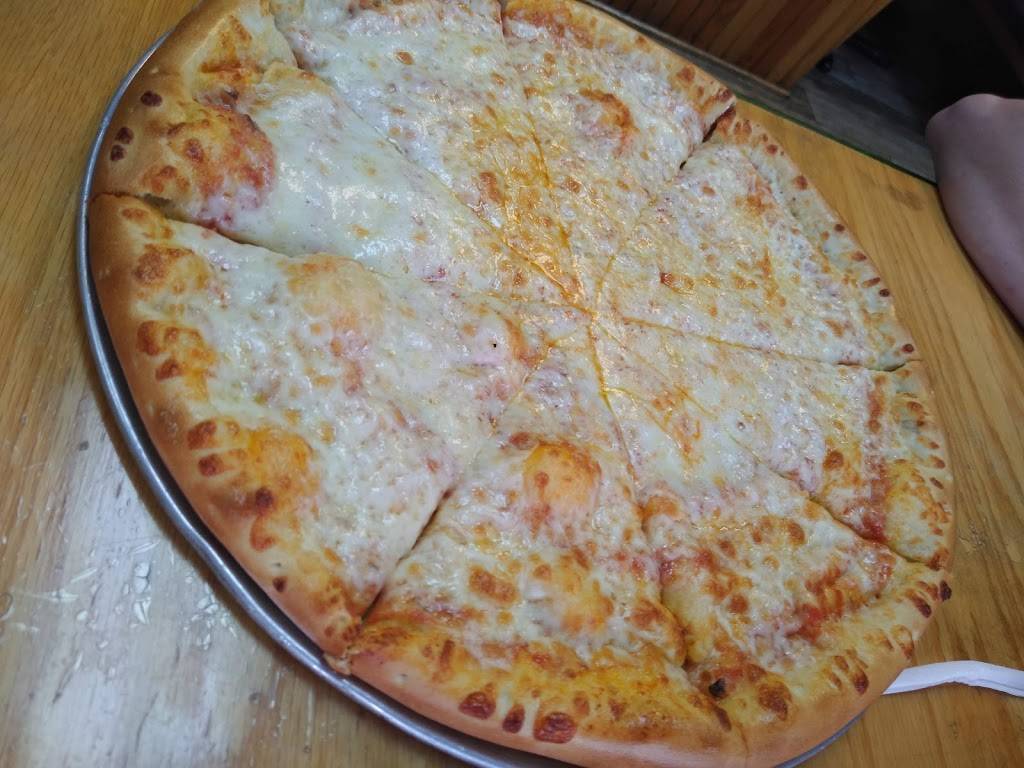 Del Francos Pizza | restaurant | 280 Silverado St, Tavares, FL 32778, USA | 3525089370 OR +1 352-508-9370