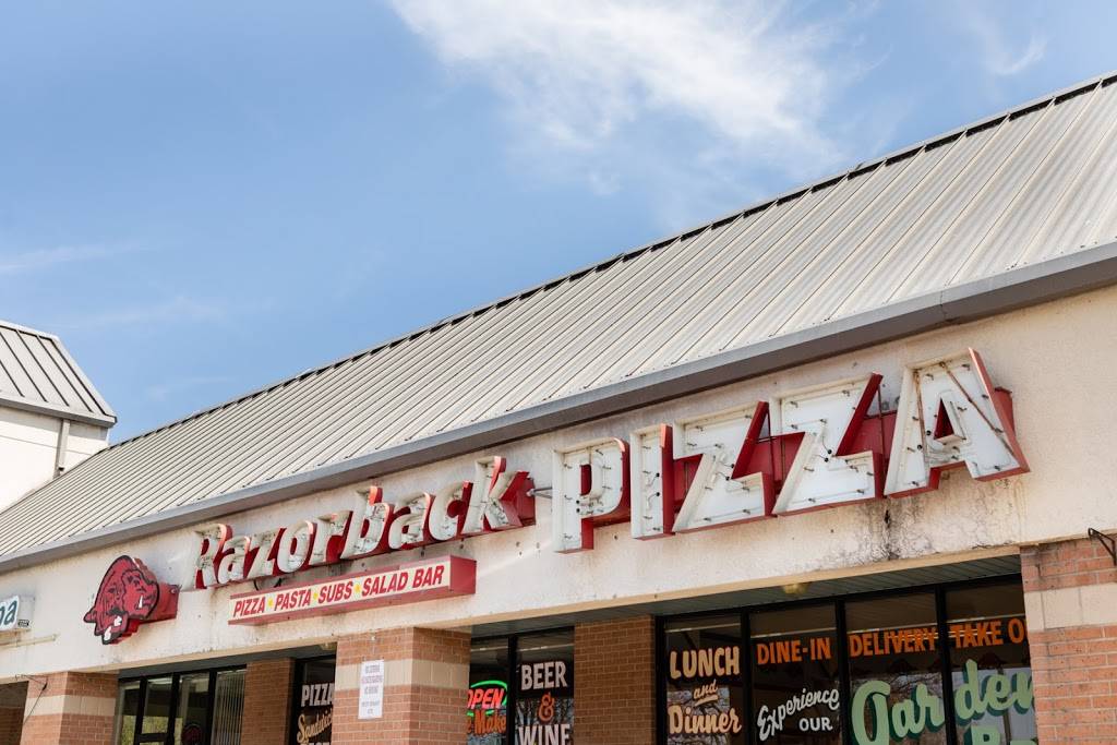 Jims Razorback Pizza | restaurant | 3501 Old Greenwood Rd Ste #17, Fort Smith, AR 72903, USA | 4794343455 OR +1 479-434-3455