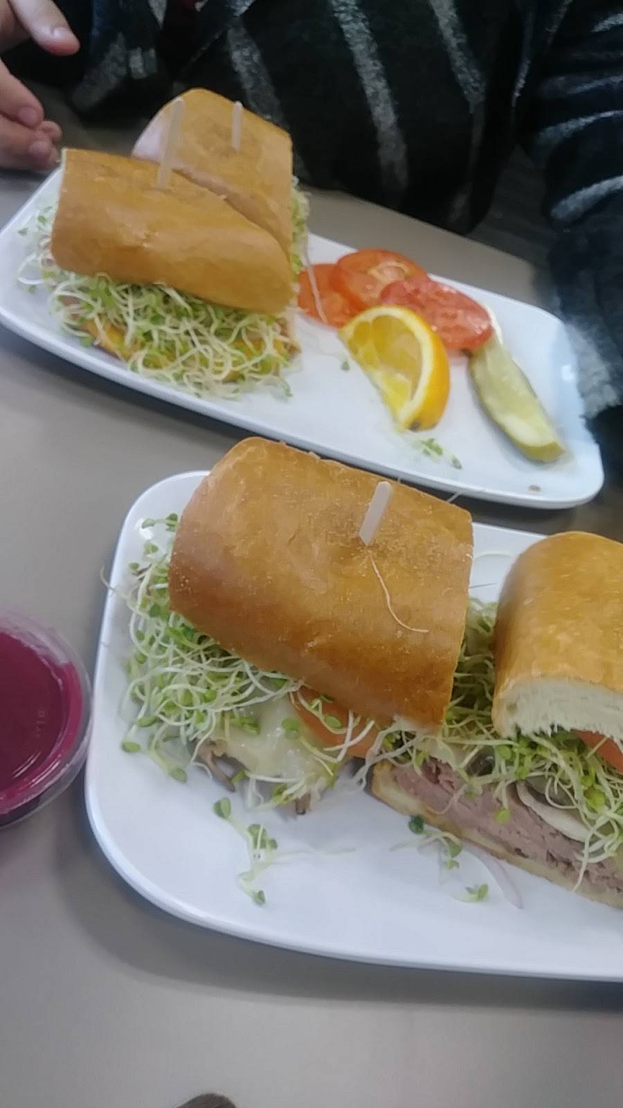 Eriks DeliCafe | restaurant | 871 B St, Hayward, CA 94541, USA | 5108765555 OR +1 510-876-5555