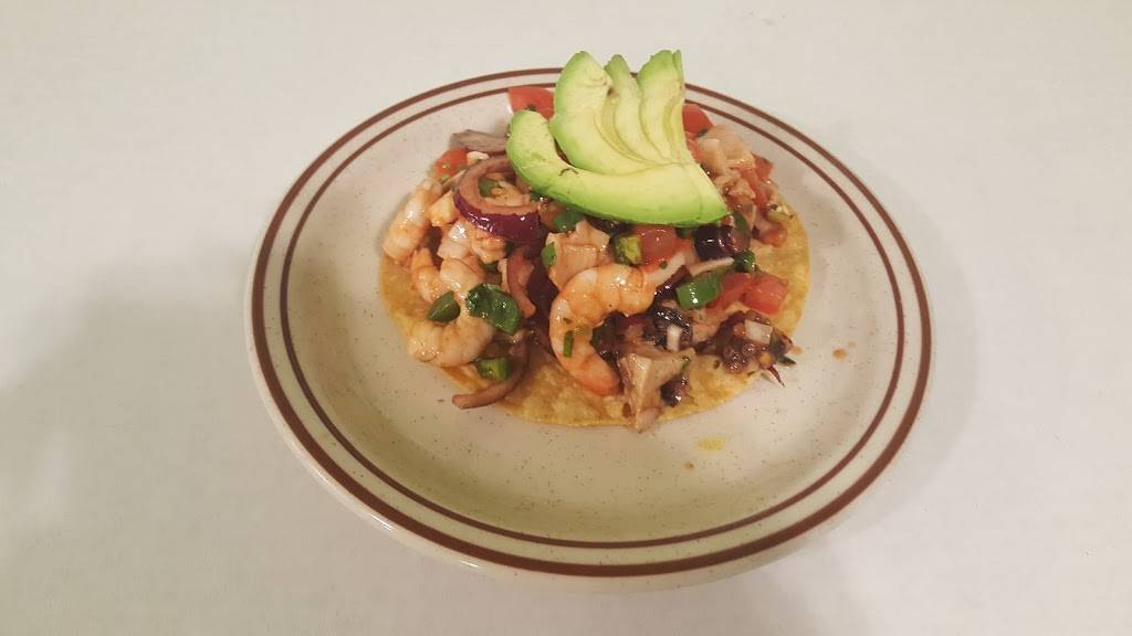 El Nuevo Tlaquepaque | restaurant | 101 E Pine St, Exeter, CA 93221, USA | 5595926514 OR +1 559-592-6514