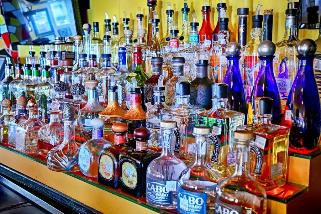 Squeeze | restaurant | 3204 Seawall Blvd c, Galveston, TX 77550, USA | 4096215237 OR +1 409-621-5237