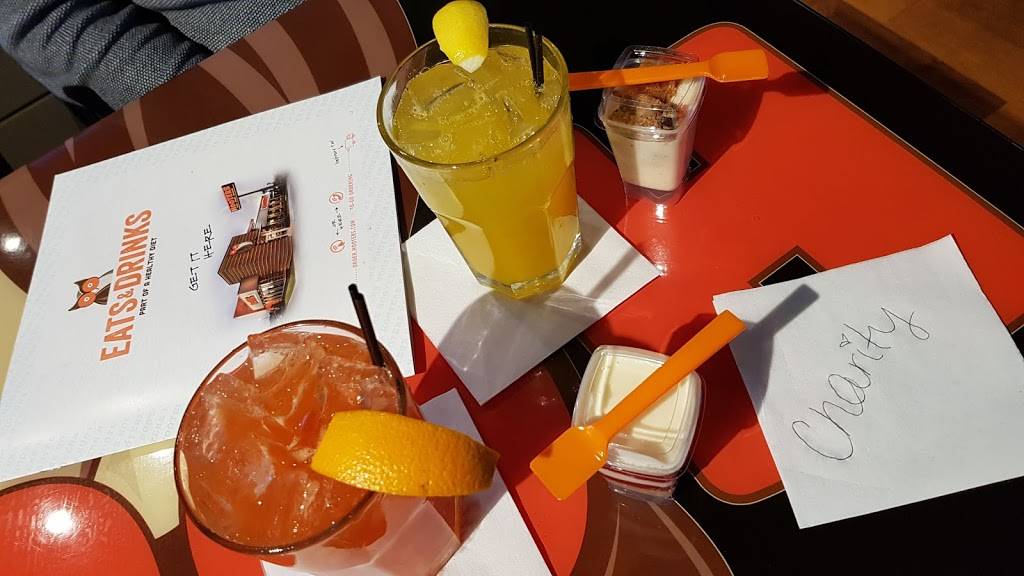 Hooters | restaurant | 205 W Day Rd, Mishawaka, IN 46545, USA | 5742525432 OR +1 574-252-5432