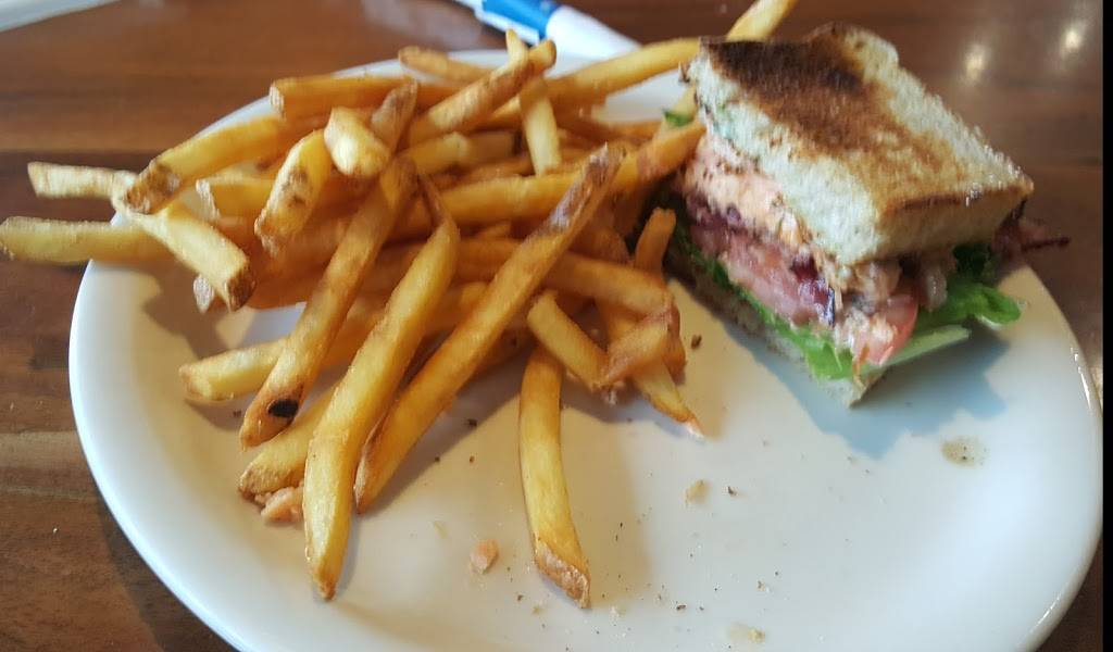 Bluebird Cafe | cafe | 650 W Cherry St #9, North Liberty, IA 52317, USA | 3196262603 OR +1 319-626-2603