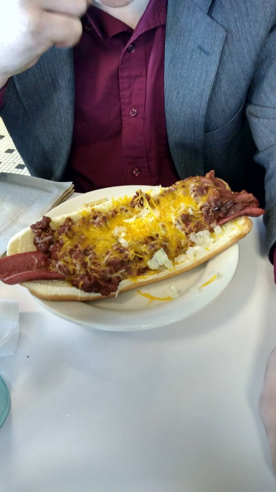 Steak n Shake | restaurant | 300 S College Mall Rd, Bloomington, IN 47401, USA | 8123347775 OR +1 812-334-7775