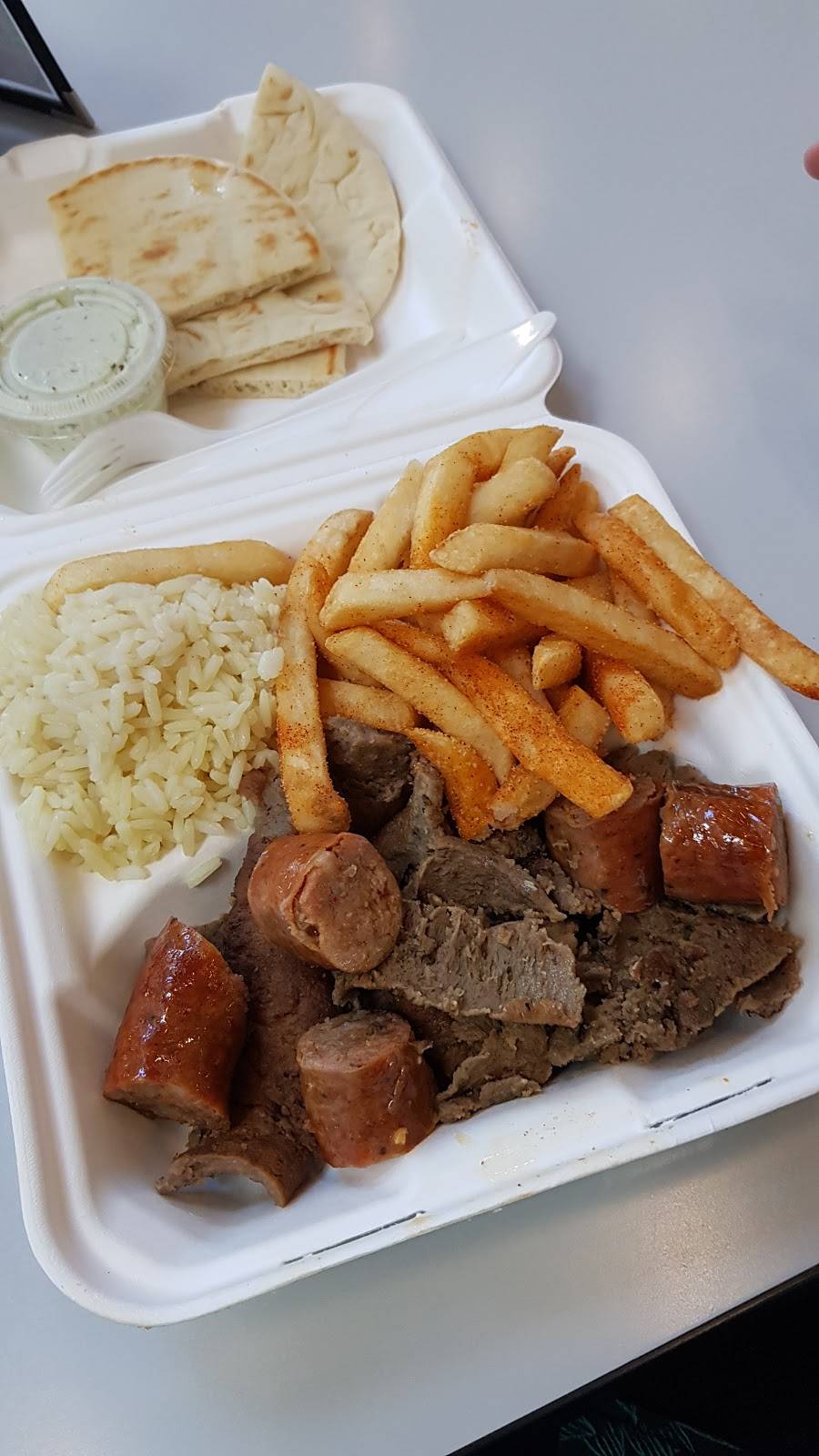 Santorini Greek Island Grill | restaurant | 9700 Gilman Dr, La Jolla, CA 92093, USA | 8586220067 OR +1 858-622-0067