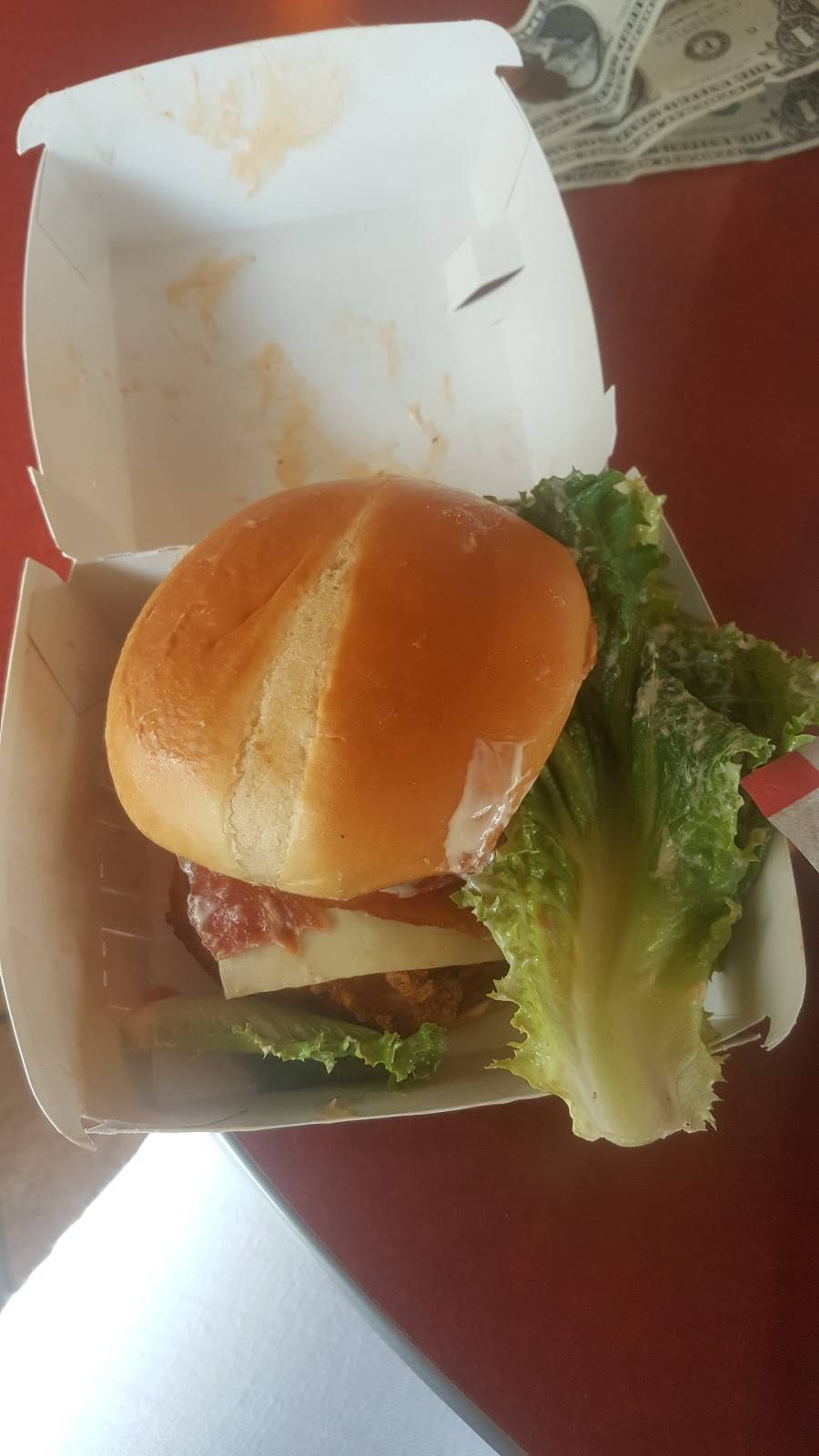 Jack in the Box | restaurant | 7545 Park Pl Blvd, Houston, TX 77087, USA | 7136435888 OR +1 713-643-5888