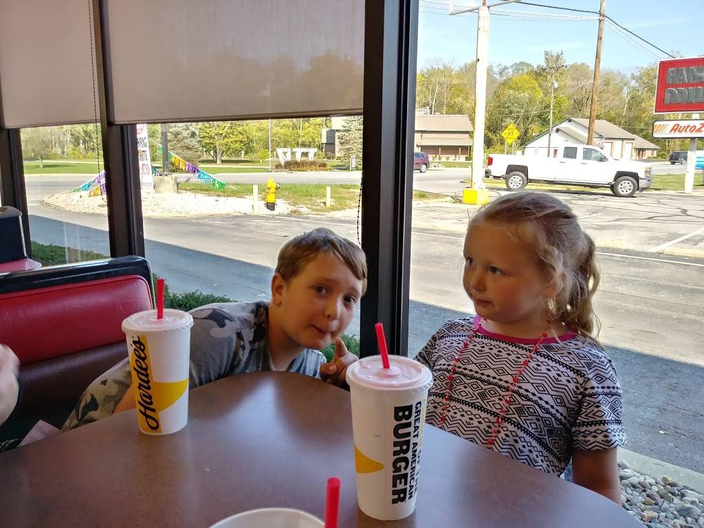 Hardees | restaurant | 549 E Main St, Danville, IN 46122, USA | 3177455716 OR +1 317-745-5716